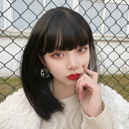 Comic bangs wig for female short hair Internet celebrity Lisa's same style scheming ear hanging dyed clavicle medium and long hair AliExpress new product