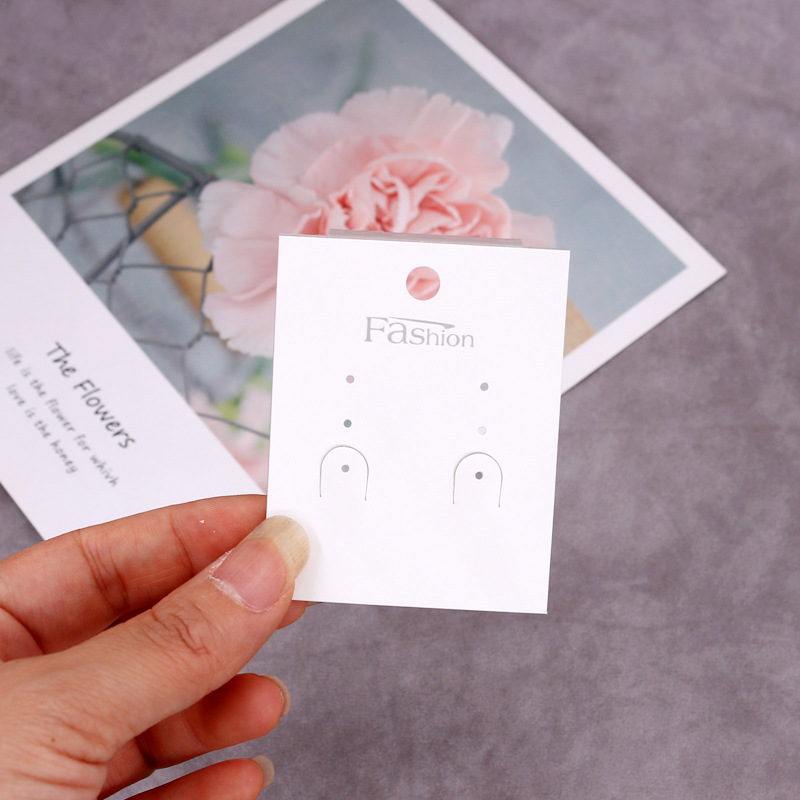 pvc贴纸白色挂孔耳环卡饰品DIY定 制logo硬质光面加厚耳钉板批发