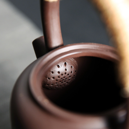 Purple sand lifting beam household ceramic teapot Japanese retro handmade kung fu teapot tea ceremony tea filter single pot