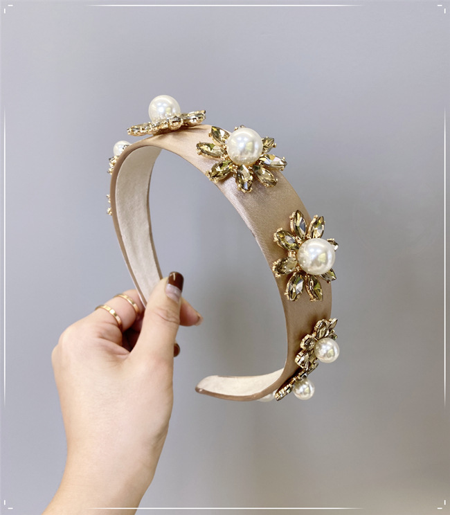 Korean New Baroque Headband Solid Color Satin Diamond Pearl Flower Headband Nihaojewelry Wholesale display picture 2