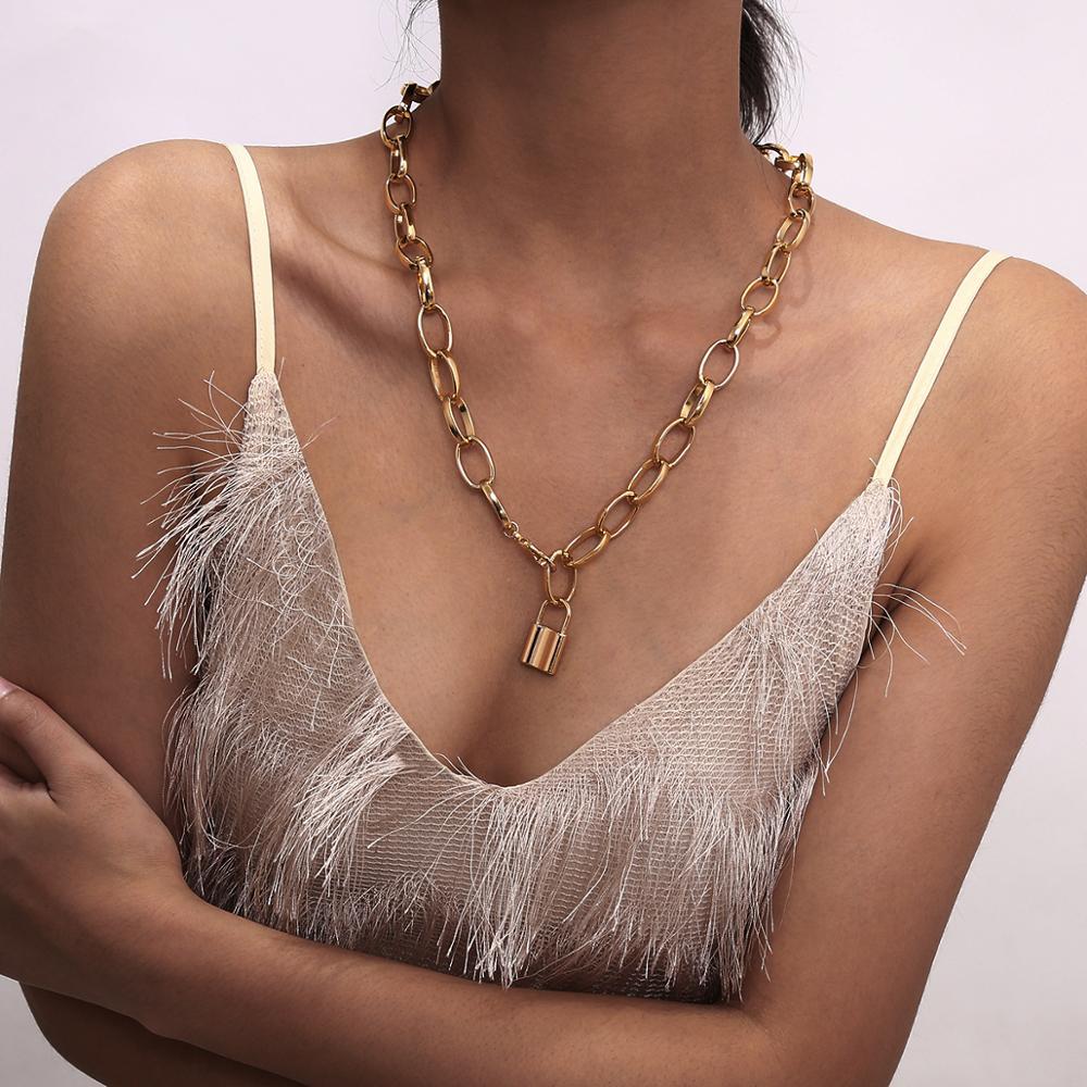 New Jewelry Personality Retro Geometric Necklace Sweater Chain Simple Lock-shaped Wild Temperament Clavicle Chain Wholesale Nihaojewelry display picture 6