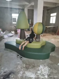 玻璃钢;其他广告器材;景观雕塑