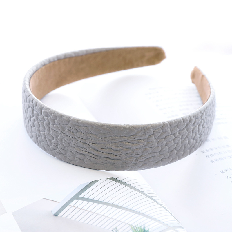 Simple  Texture Pu Leather Headband display picture 3