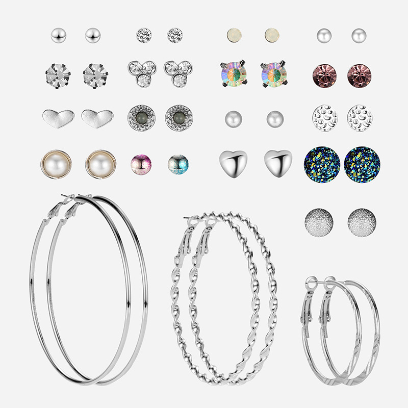 Ensemble De Boucles D&#39;oreilles En Résine Strass Alliage Populaire Créatif De Mode display picture 6