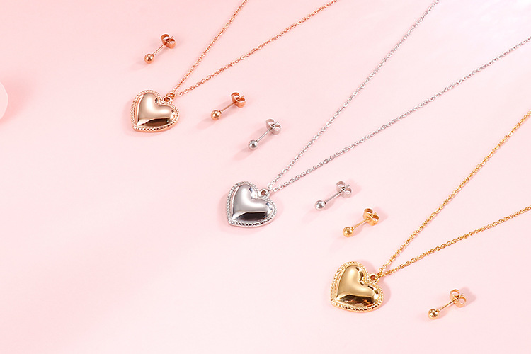 European and American Fashion Heart-Shaped Stainless Steel Suit Womenu0027s Necklace + Earrings Simp