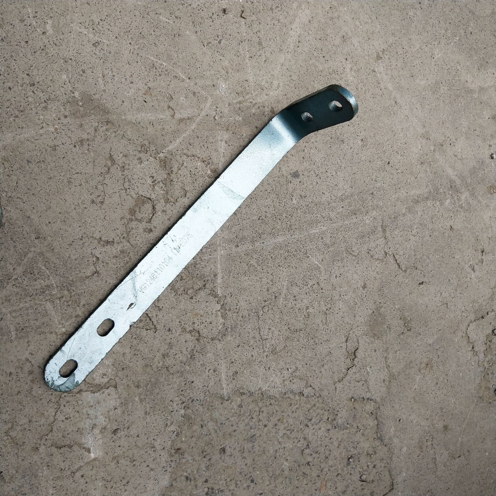 VG1246110104 固定支架2