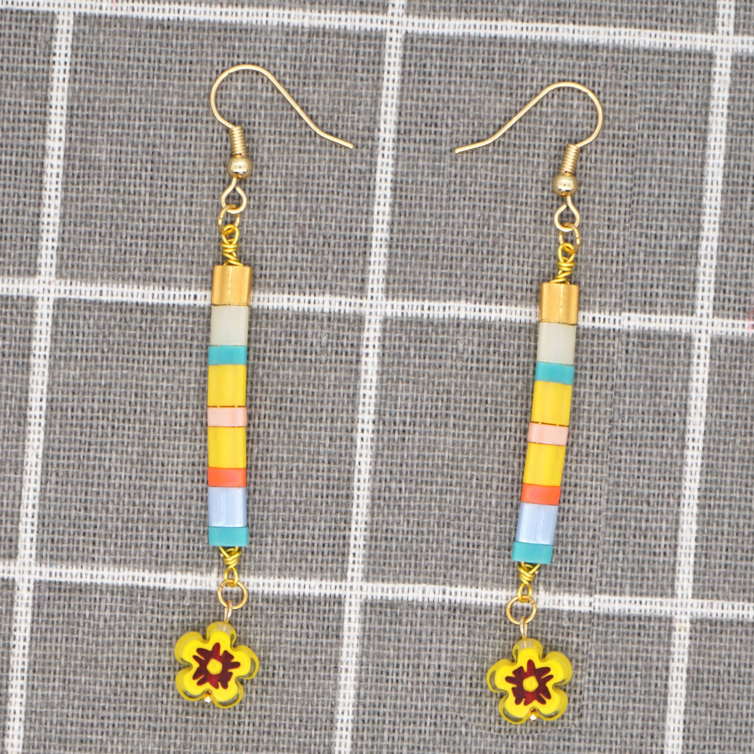 Pendientes De Margaritas Con Cuentas De Color Bohemio display picture 8