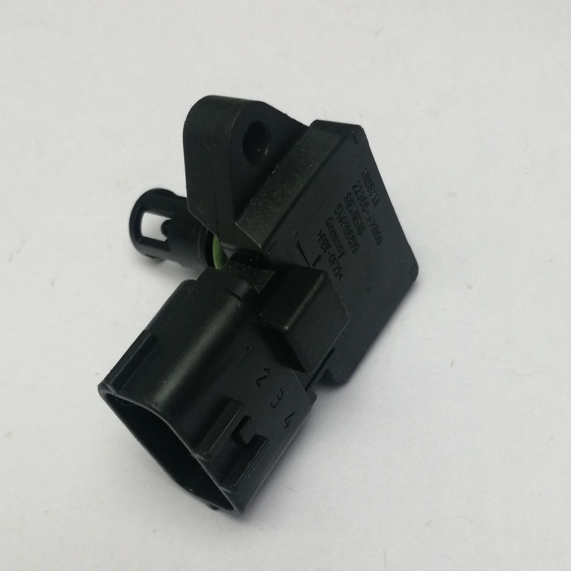 22365-AX000 5WK96819进气歧管压力传感器