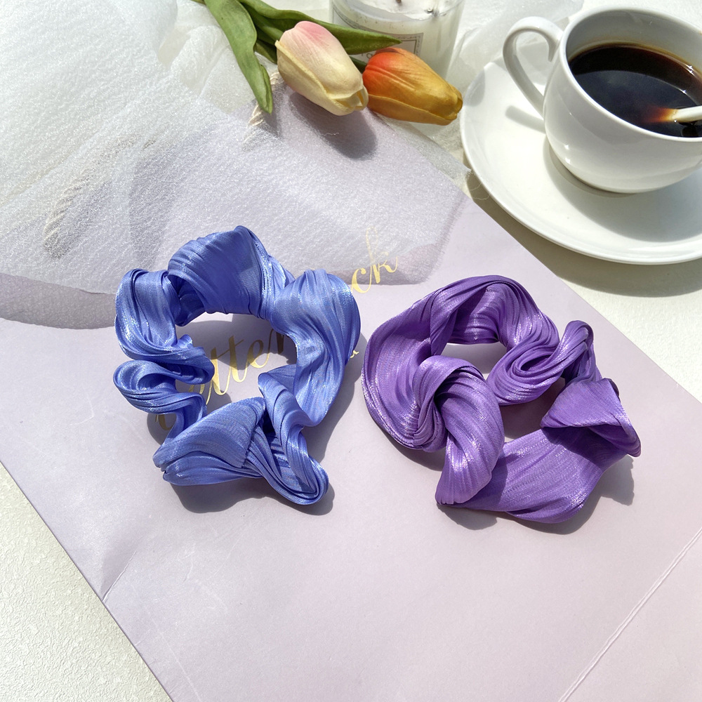 Korean Hair Scrunchies Fashion New Solid Color Flash Wave Lady  Hair Ring Tie Horsetail Rubber Band Hair Rope Head Wholesale Nihaojewelry display picture 4