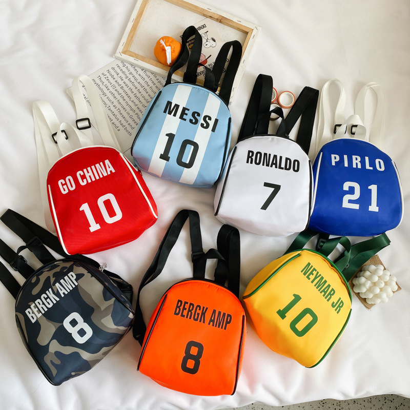 Nuevos elementos de fútbol estilo deportivo moda niños y niñas bolsa Mochila para niños de nylon para jardín de infantes 2021