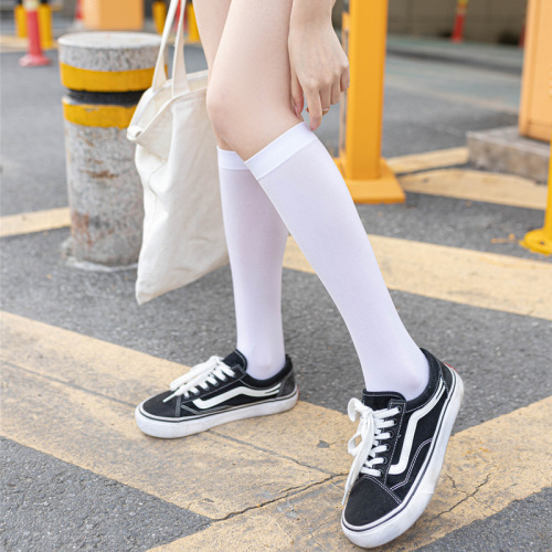 Summer thin women's socks, velvet calf socks, knee-high half-calf silk stockings, versatile black and white solid color mid-calf socks