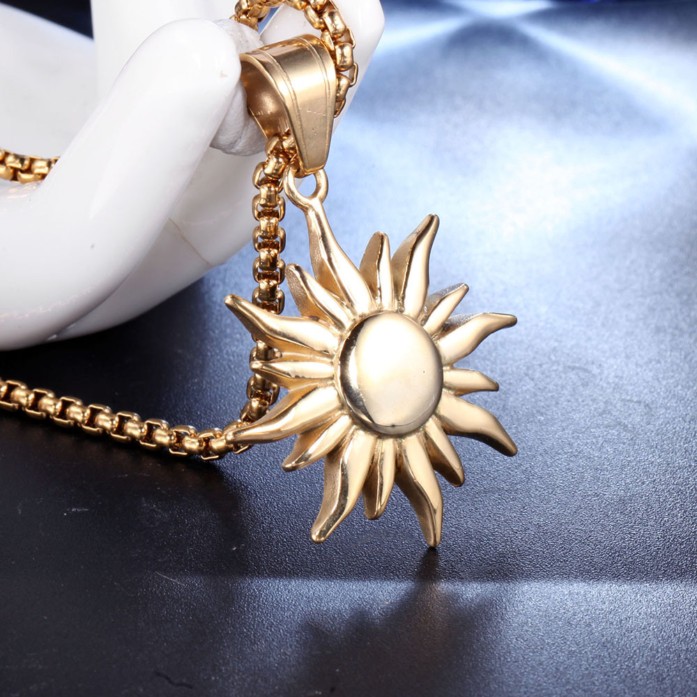 28g Weight 18K Gold Plated Plating Material 304 Stainless Steel Chain Material Retro Sun Titanium Steel 18K Gold Plated Men's Men Pendant Necklaces