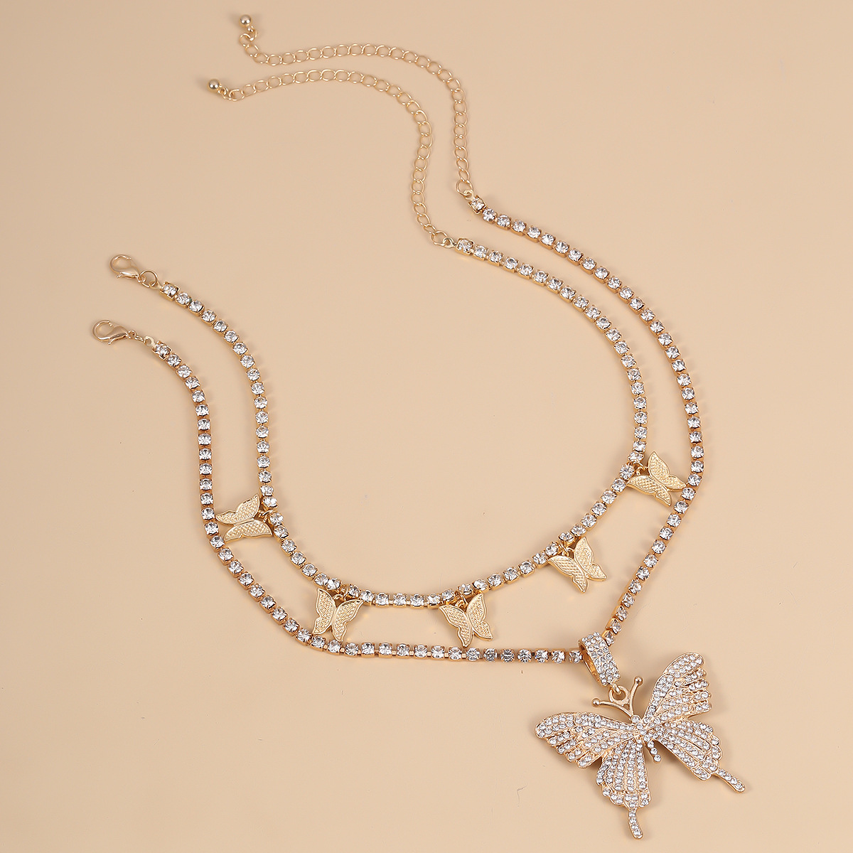 Fashion Creative New Glass Rhinestone Multilayer Necklace Simple Butterfly Necklace Wholesale Nihaojewelry display picture 8