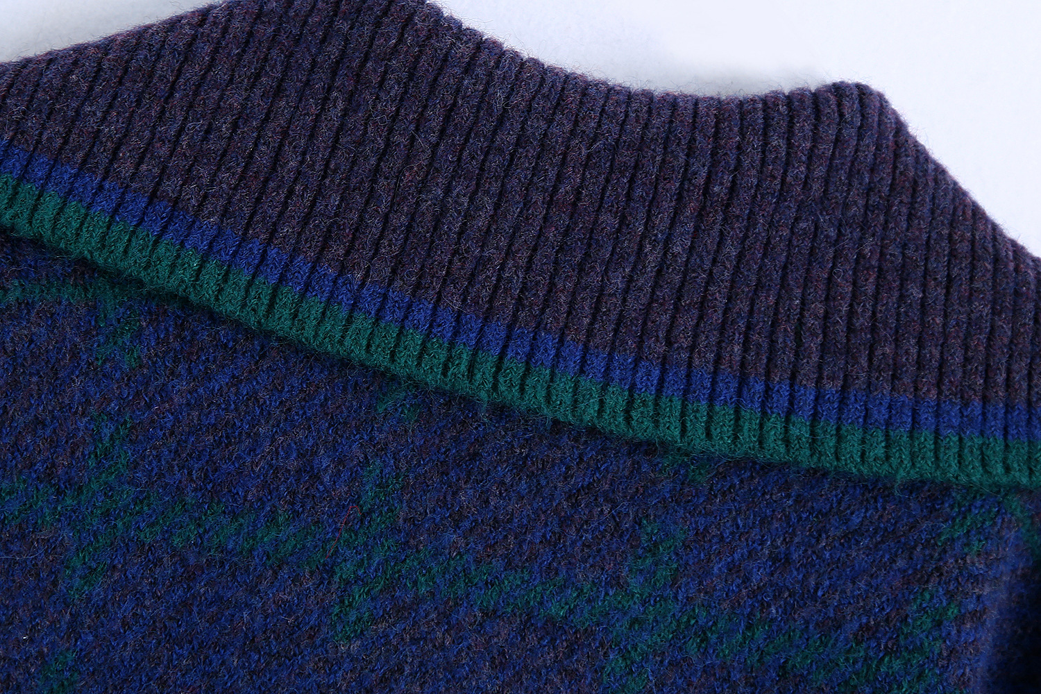 winter collar V- neck plaid sweater  NSAM14281