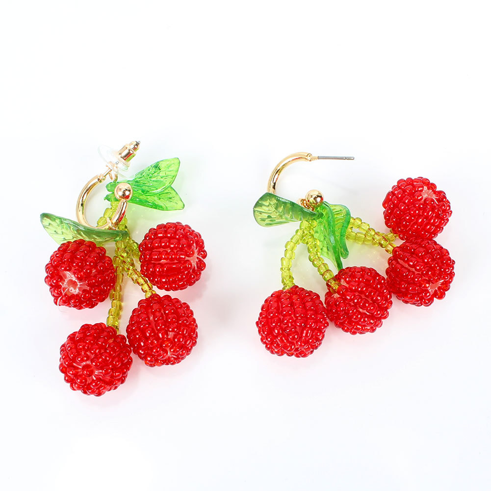 Stylish Hand-woven Crystal Beaded Cherry Earrings Fruit Earrings Cute Wholesale Nihaojewelry display picture 3