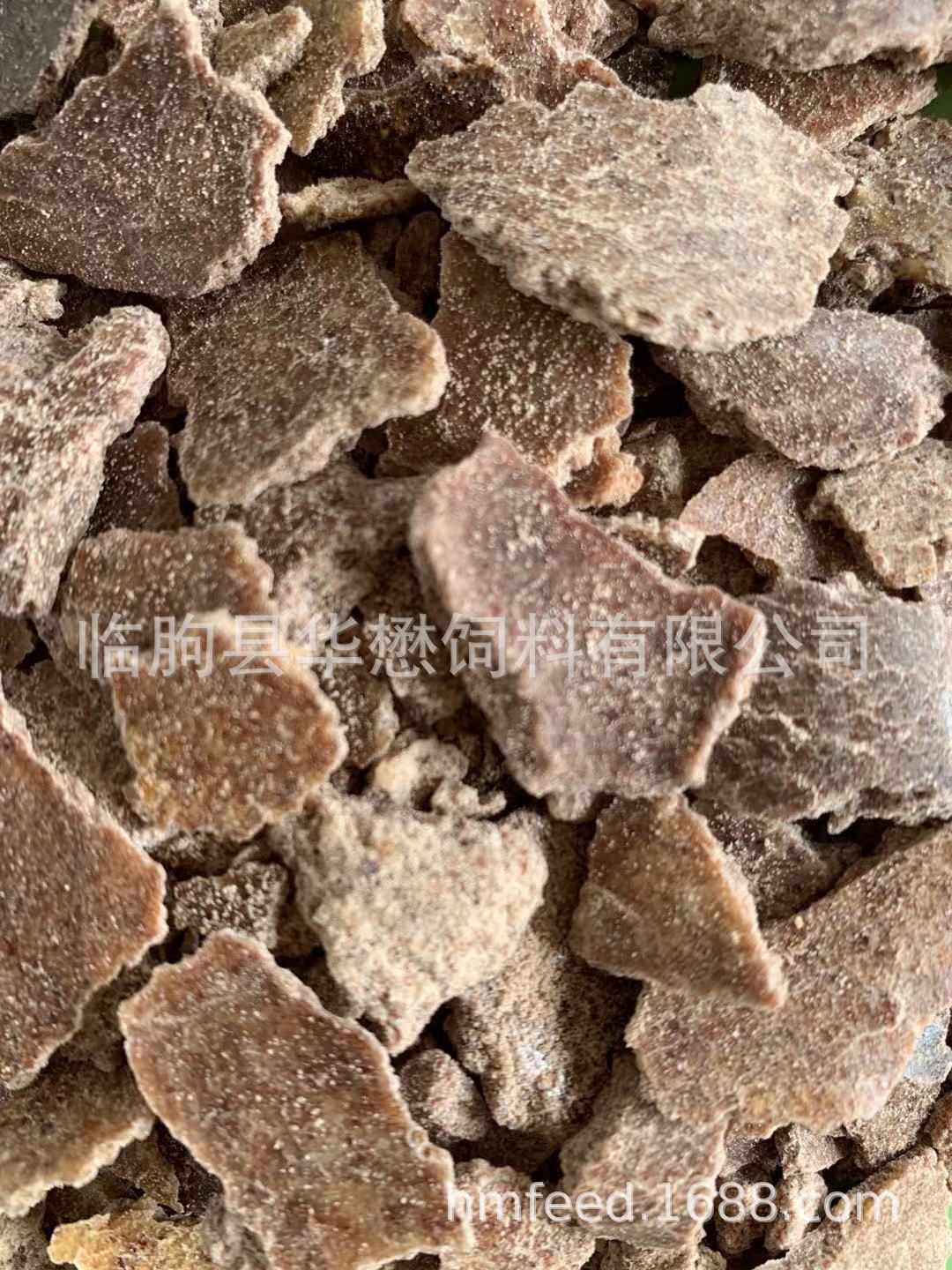 厂家供应花生饼鱼粉打窝畜牧饲料植物饲料量大从优花生饼