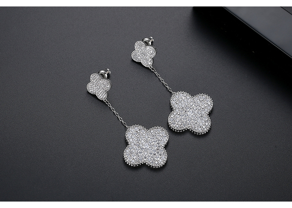 Moda Coreana Borla Larga Micro Incrustaciones Pendientes Regalo Al Por Mayor Nihaojewelry display picture 6