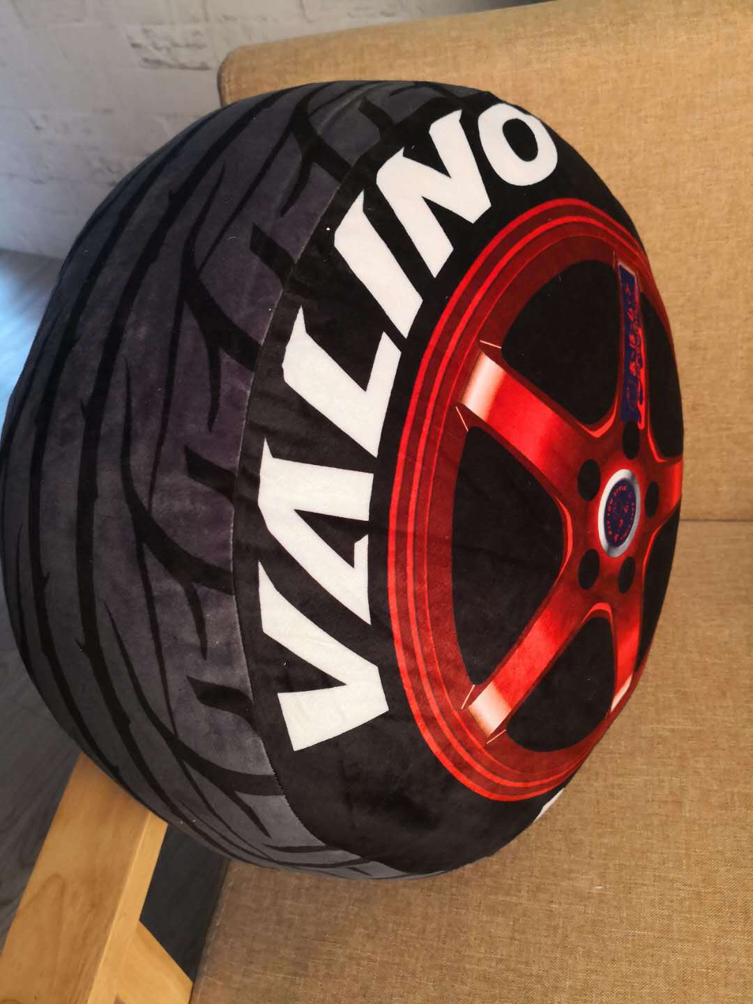 創意3D毛絨玩具輪胎抱枕公仔玩偶辦公室個性靠枕床上沙發靠墊抱枕