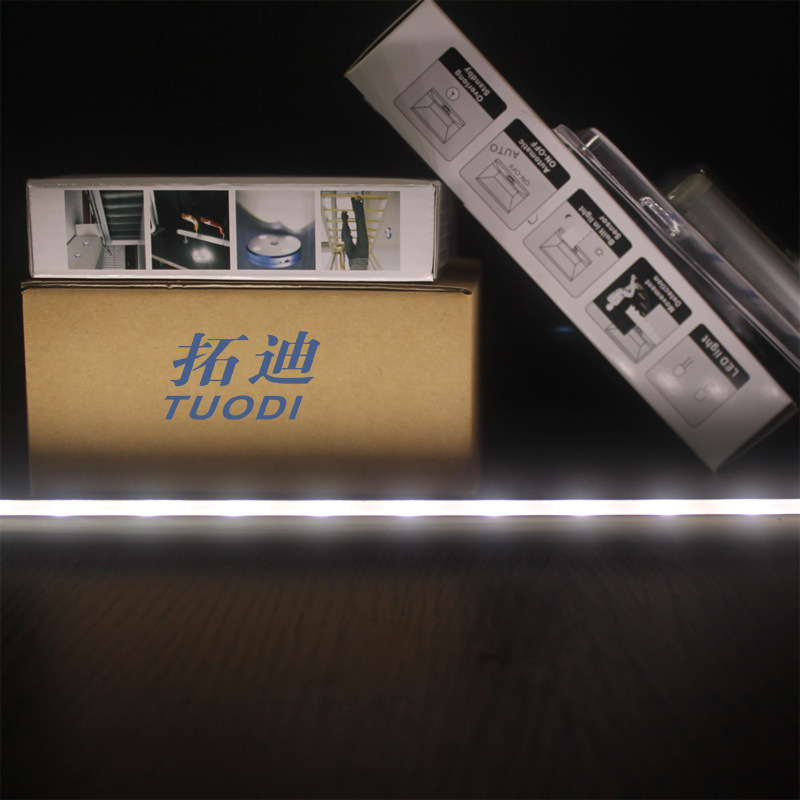 12V接线款超薄手扫感应橱柜灯智能家居led人体感应衣柜灯源头厂家