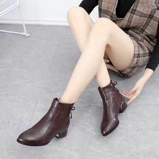 20 New Autumn and Winter Leather Flat Short Boots Women's Large Size Mid-Heel Spring and Autumn Single Boots Pointed Thick Heel Leather Shoes Martins Boots