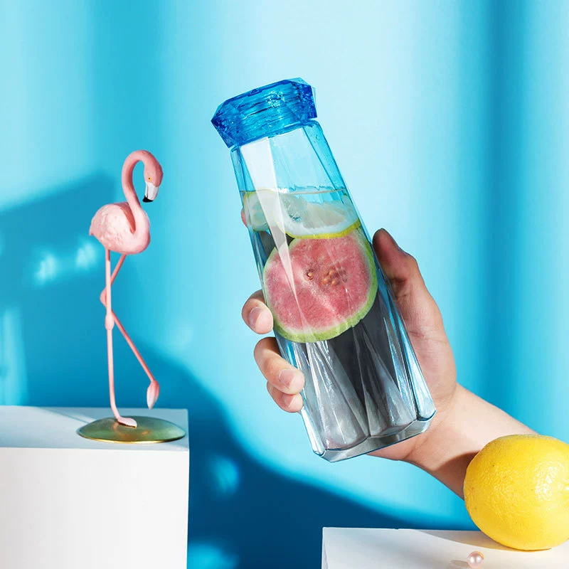 Летний креативный тренд HANDS Water Cup Пластик Портативная Дискретность Девочка Сердце Свежий и забавный Аквариус 620мл