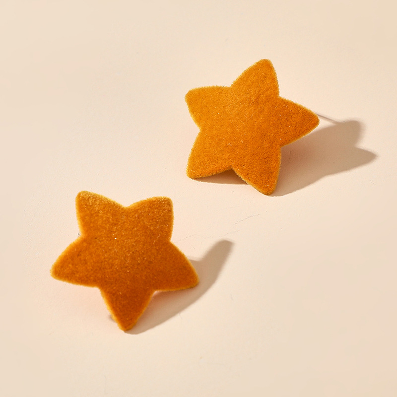 Simple And Playful Style Spring And Summer Sweet Japanese Cute Retro Hong Kong Style Five-pointed Star Earrings Wholesale Nihaojewelry display picture 6