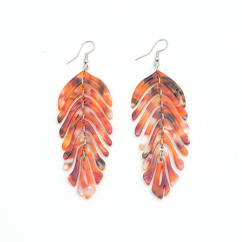 Fashion New Resin Personality Creative Leaf-shaped Earring European And American Simple Retro Trend Exaggerated Elegant Wild Earrings display picture 4