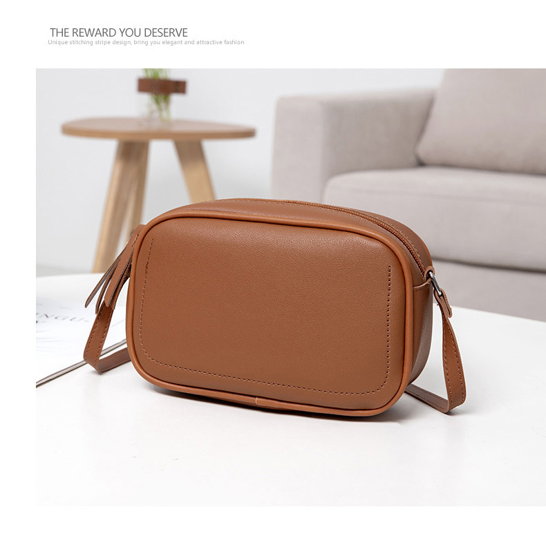 Korean Solid Color Shoulder Multifunctional Messenger Bag display picture 5