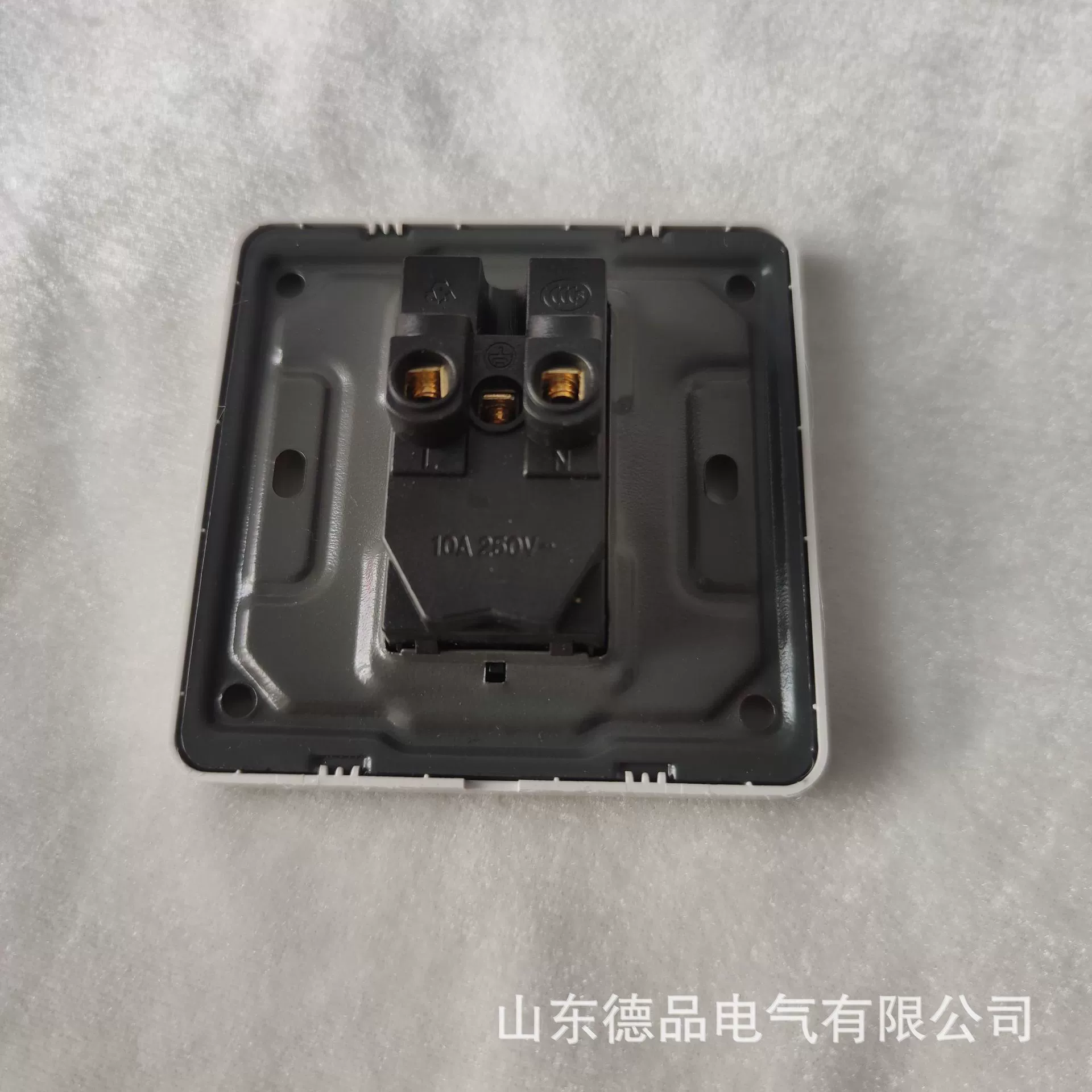 Deton B6 Dark - установка White Engineering End 86 5 Two Three Pounds, 10A стеновая панель переключателя производителей