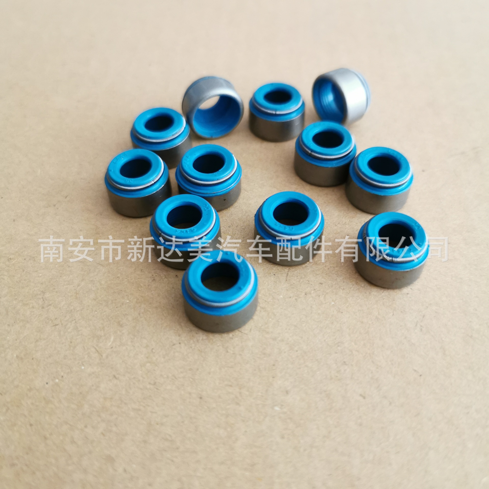 汽门油封1632478 1026229 2418390 1992189 2526438 4900340-阿里巴巴