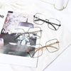 Beach brand glasses, square fashionable sunglasses suitable for men and women