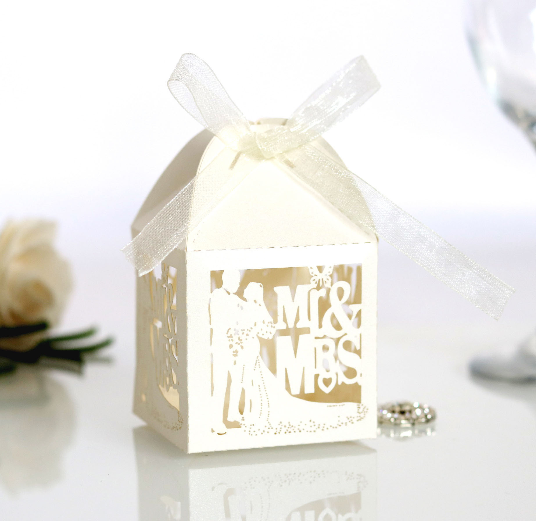 11397187380_1878402850