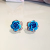 Fashionable retro elegant earrings, simple and elegant design, flowered