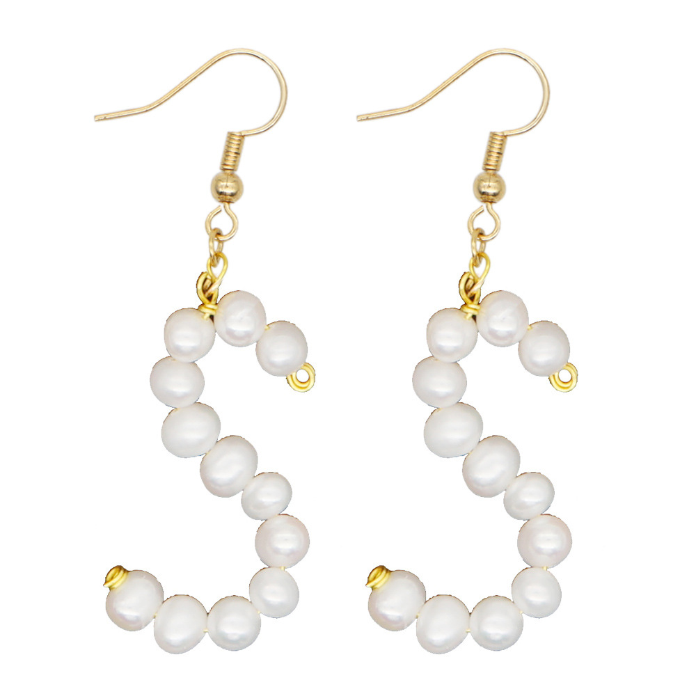 Woven  Letter  Fashion Baroque Natural Freshwater Pearl Earrings Wholesale display picture 11