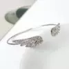 Серебристый