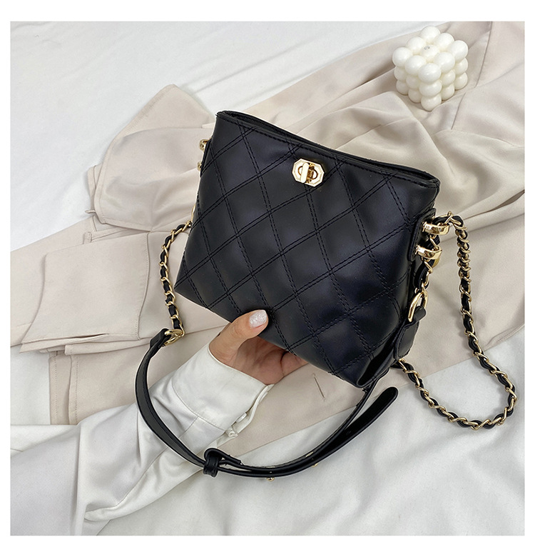 New  Fashion Simple  Rhombus Bucket Bag display picture 15