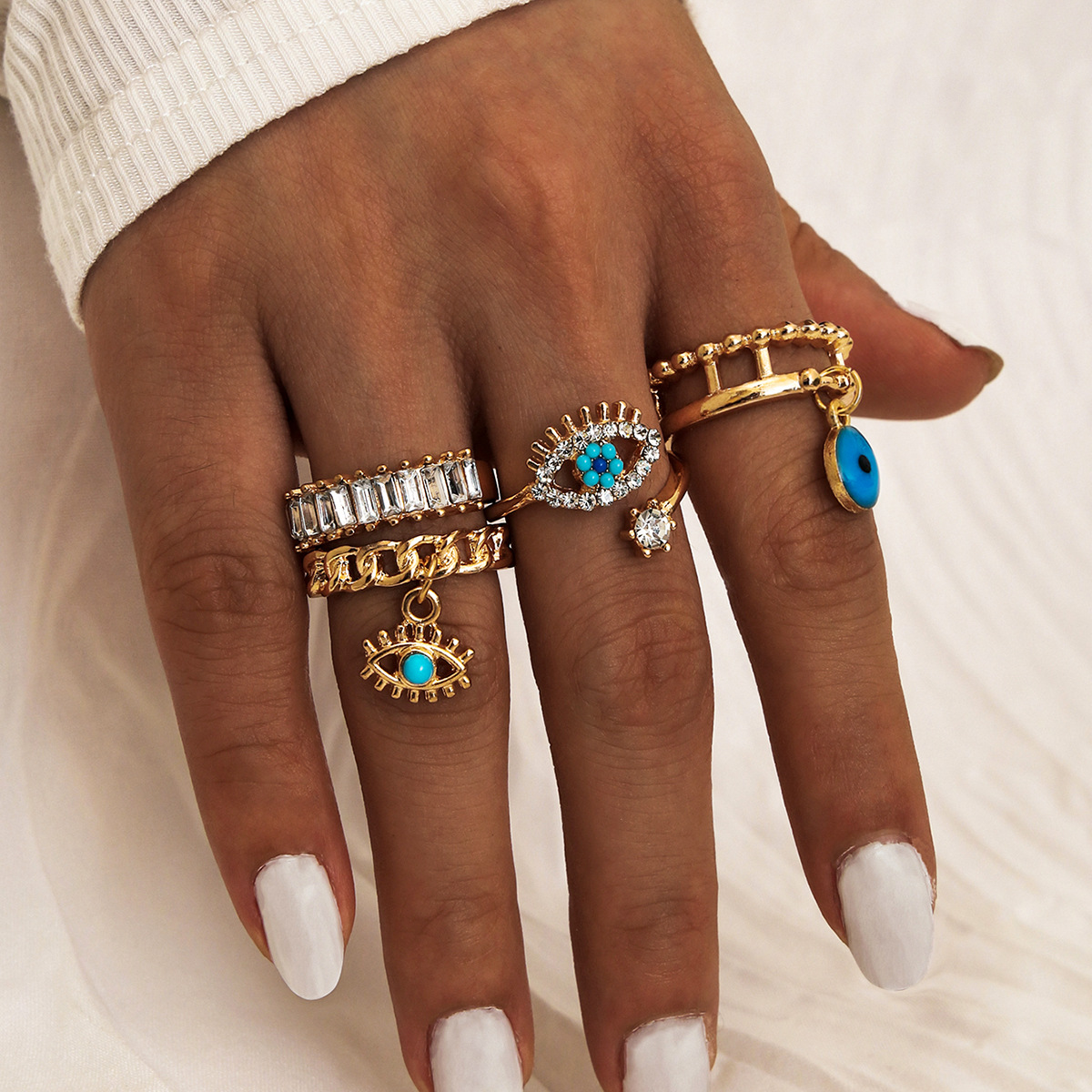 Fashion New Punk Street Style Demon Eye Diamond Dripping Oil Hollow 4-piece Ring Alloy Rings Wholesale Nihaojewelry display picture 2