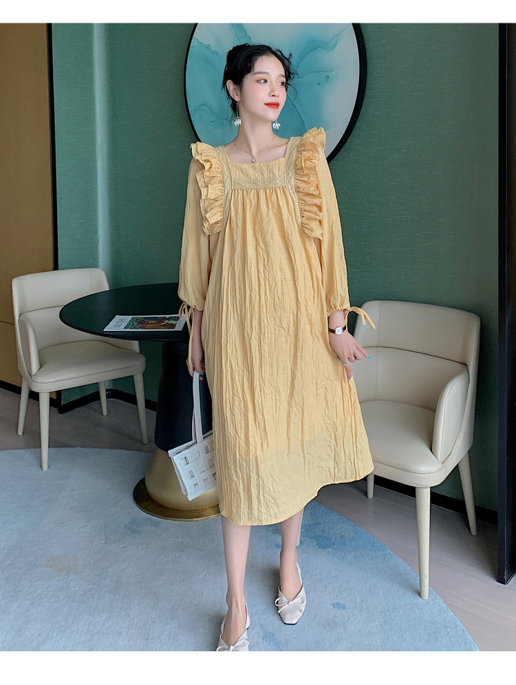 Maternity Dress Image 8