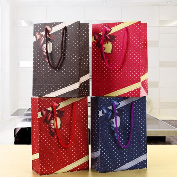 纸质包装盒手提袋适用礼品，日常用品等，颜色尺寸款式可定制