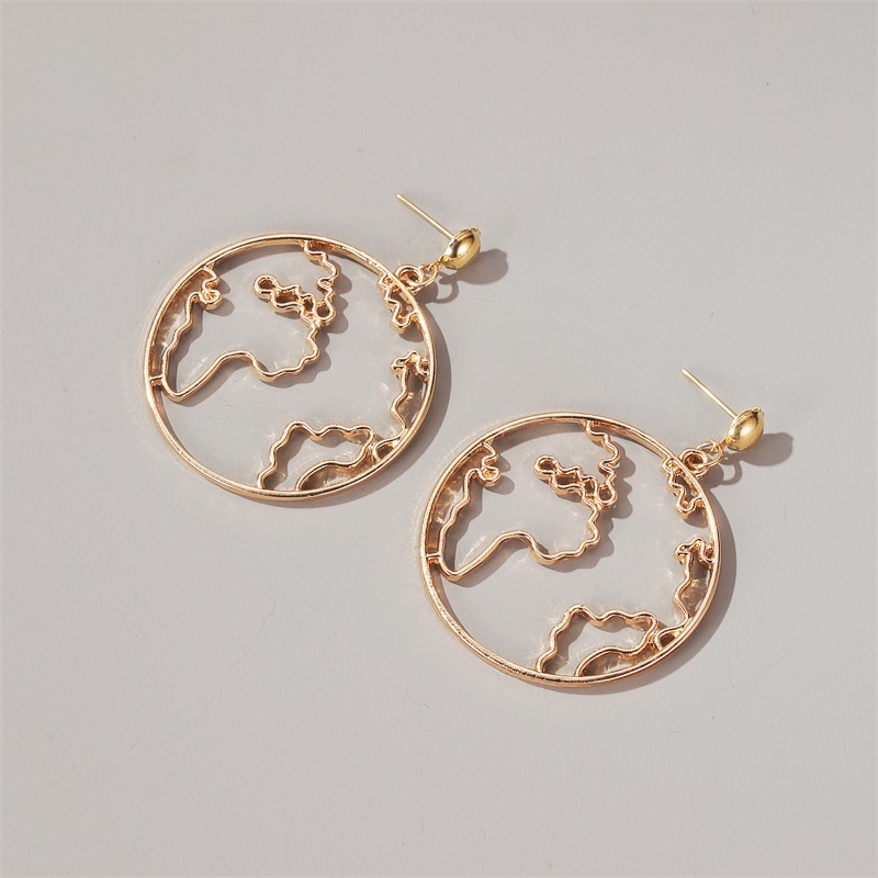 New Exaggerated Map Earrings Creative Design World Map Earrings Simple Round Hollow Earrings display picture 4