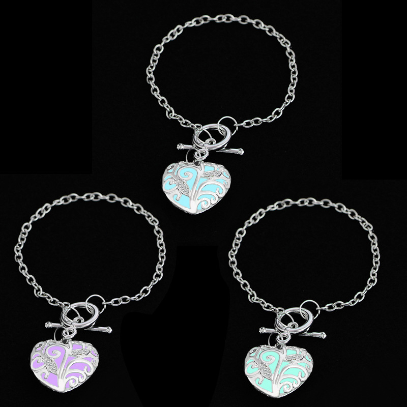 Bracelet Fashion Sweet Love Diamond Bracelet Trend Luminous Pattern Ladies Jewelry Wholesale Nihaojewelry display picture 6