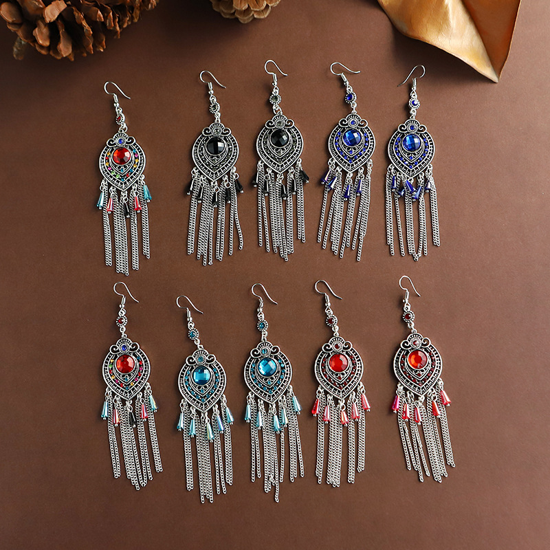 New Retro Chain Tassel Ethnic Female Antique Alloy Earrings Wholesale display picture 2