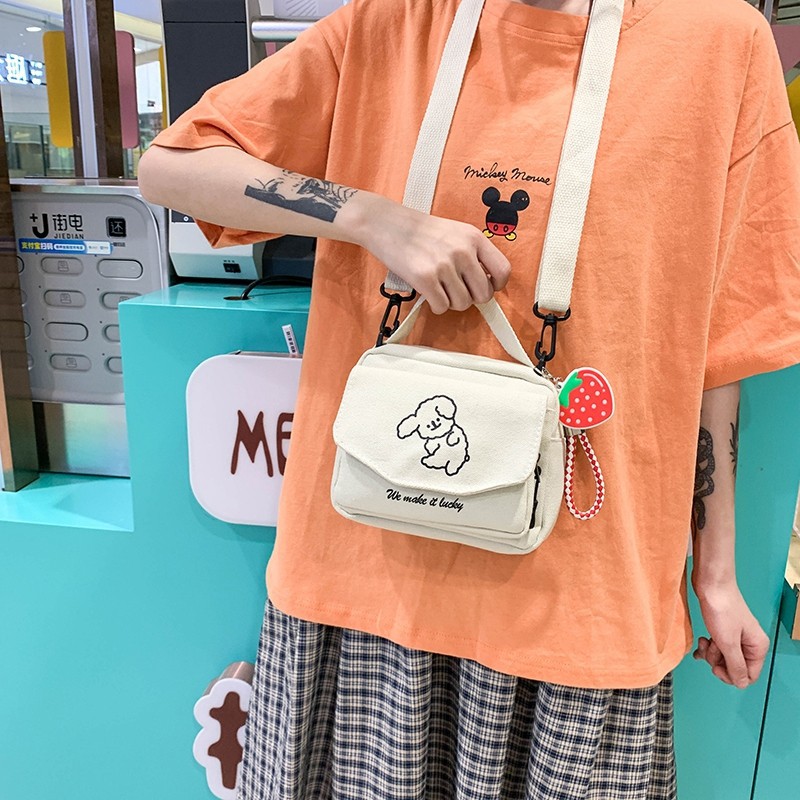潮流女包2020新款斜挎包韩版ins帆布包原宿小众可爱卡通斜挎包