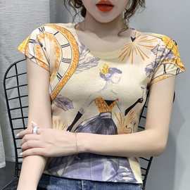 模特实拍甜美可爱卡通t恤短袖动漫女孩印花上衣学院风棉纱夏新款