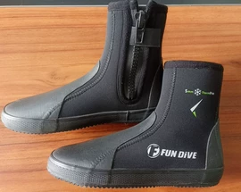 潜水用品;溯溪鞋;冲浪帆板