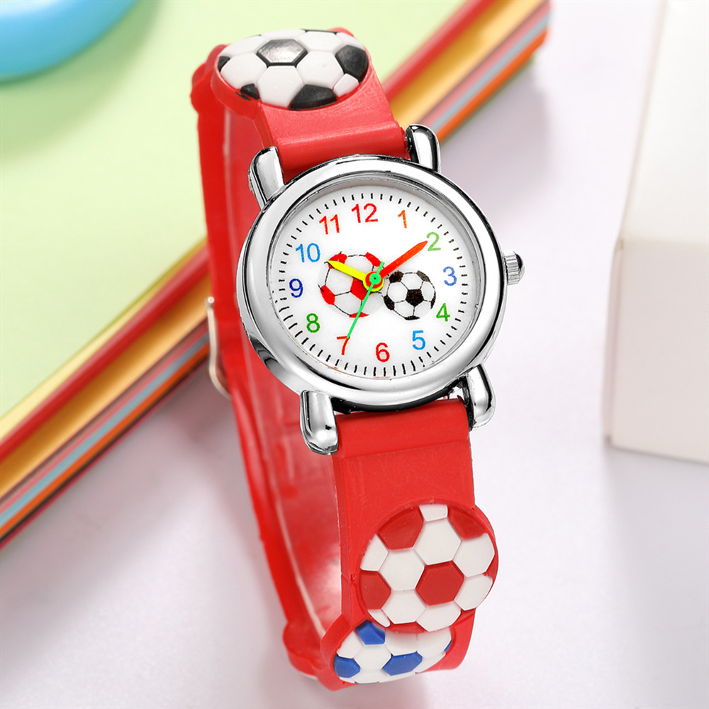 Großhandel Cartoon Uhr 3d Geprägtes Fußball Muster Kinder Uhr Hallo Schmuck display picture 16