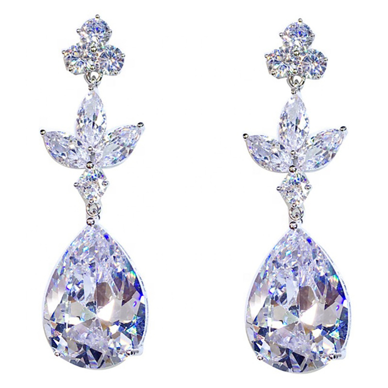 Boucles D&#39;oreilles En Cuivre Zircon Incrusté En Forme De Goutte D&#39;eau Hyperbole En Gros display picture 2