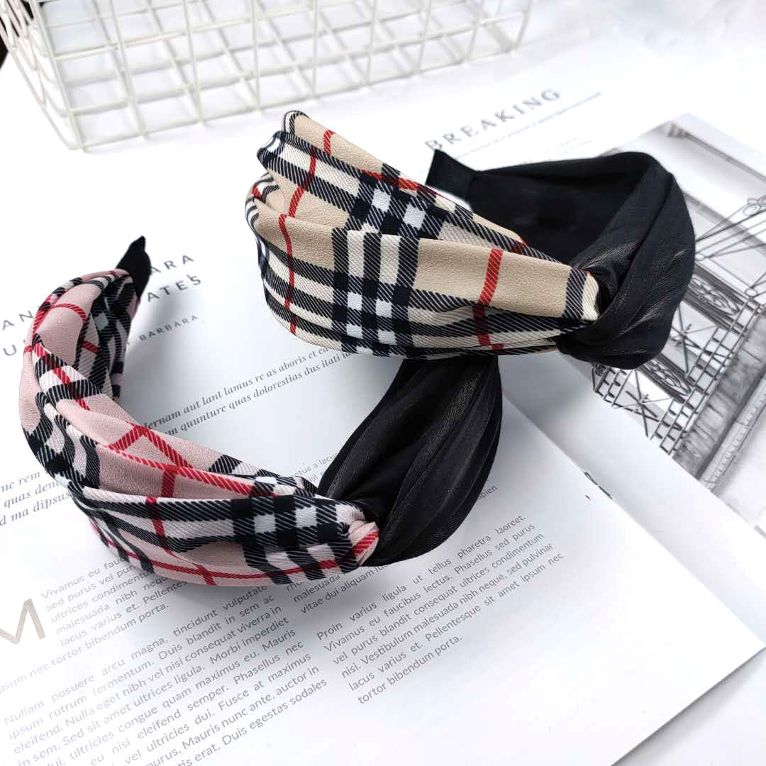 Korean Fashion Spring And Summer New Fabric Cross Hairband Wide Side Lattice Color Matching Hairpin High-end Fashion Hair Accessories Ladies Wholesale Nihaojewelry display picture 1