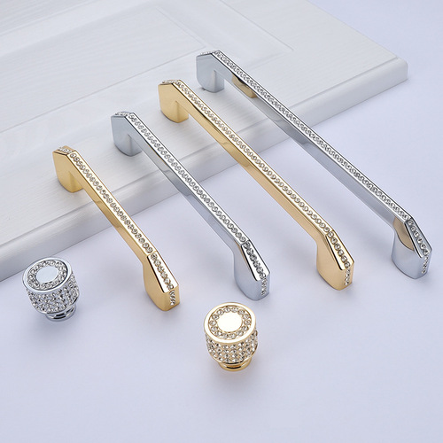 Light luxury-style wardrobe door solid gold handle, simple European-style crystal drawer with rhinestone accents, modern silver metal handle—high-end.