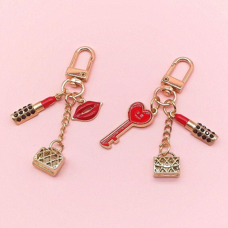 Korean version of lipstick bag pendant keychain female creative lips key chain metal key ring jewelry accessories wholesale Korean version of lipstick bag pendant keychain female creative lips key chain metal key ring jewelry accessories wholesale
